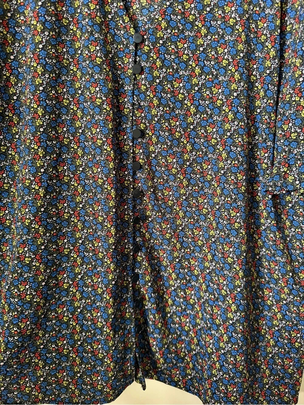CeCe Floral Ruffle Sleeve - Picture 3 of 6